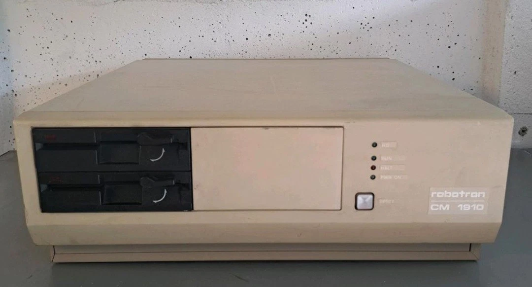 Robotron CM1910 Computer