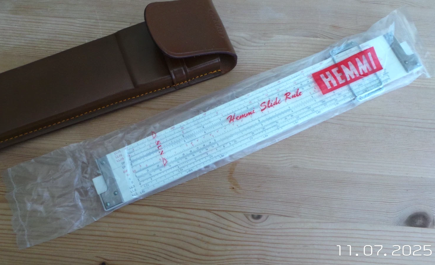 Hemmi Duplex Slide Rule 259D (30 cm) with Leather Wallet