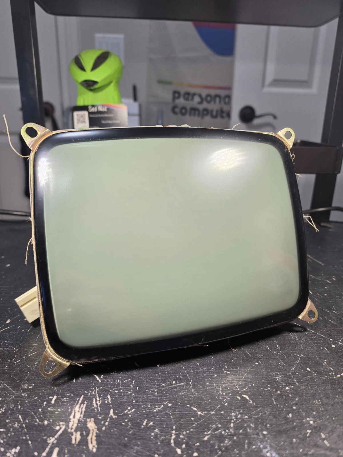 Apple Macintosh Classic I & II (M0420 / M4150) with 9" CRT