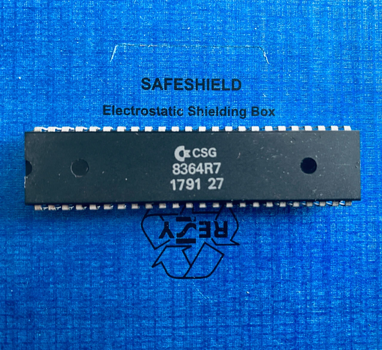 Paula 8364R7 chip (Rev.6A)