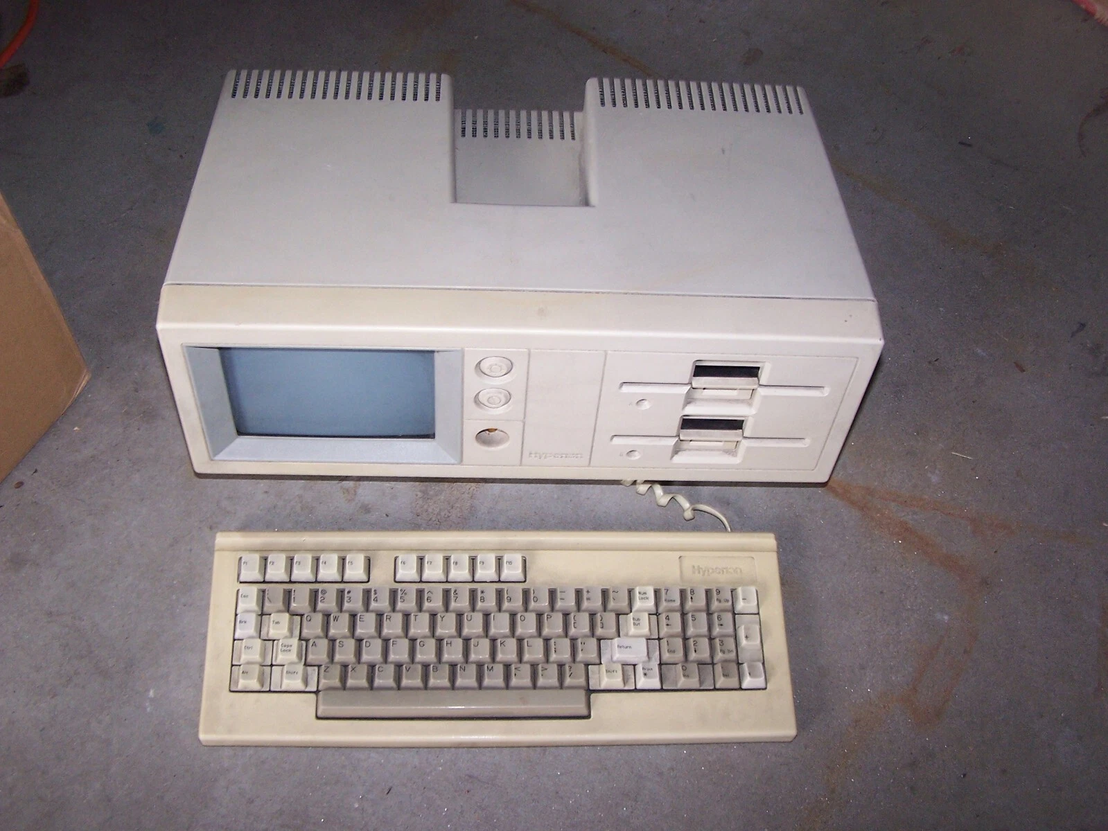Hyperion Portable Computer (first MS‑DOS portable)